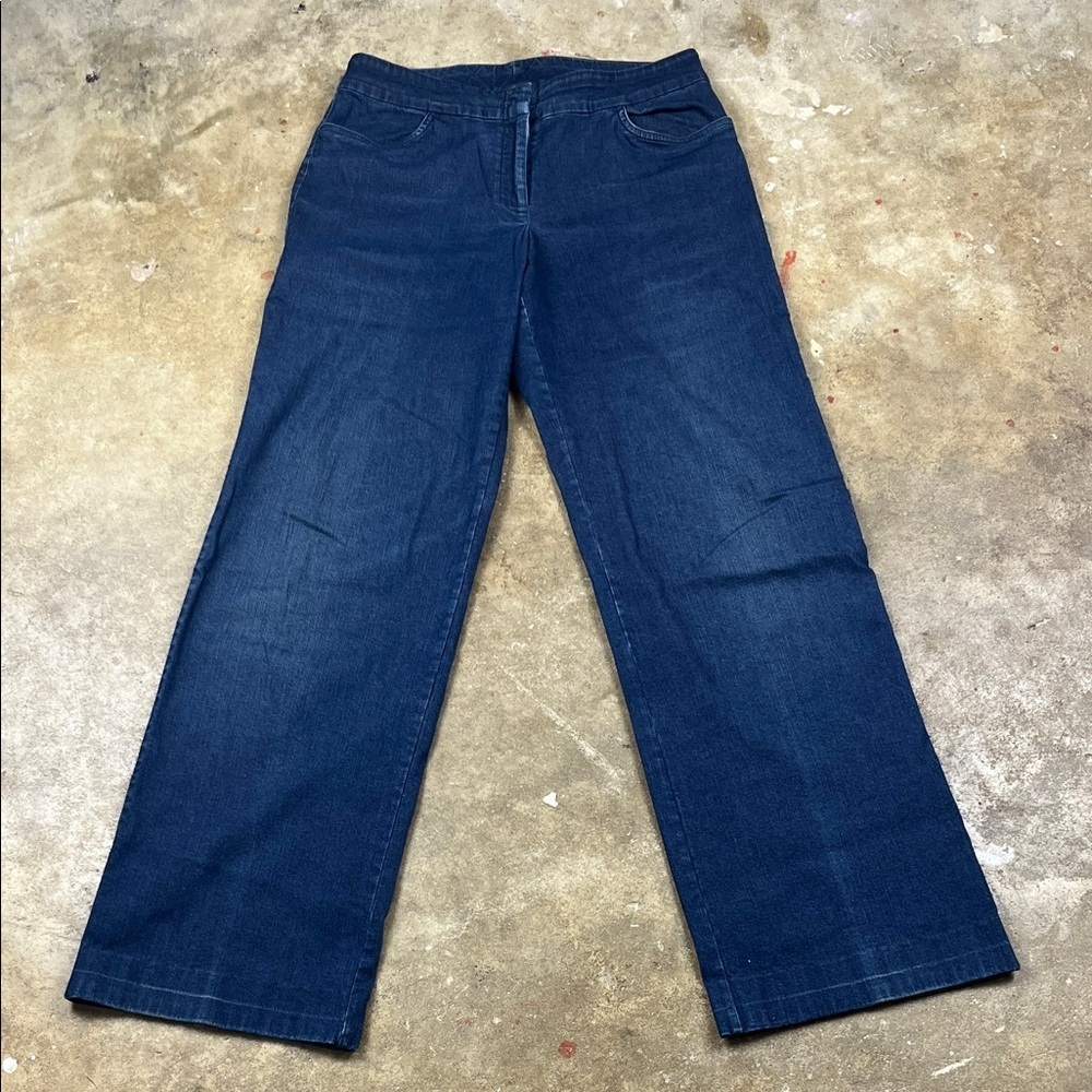 Eileen Fisher Lightweight Denim wide leg pants
Size: XS (Waist: 28”)